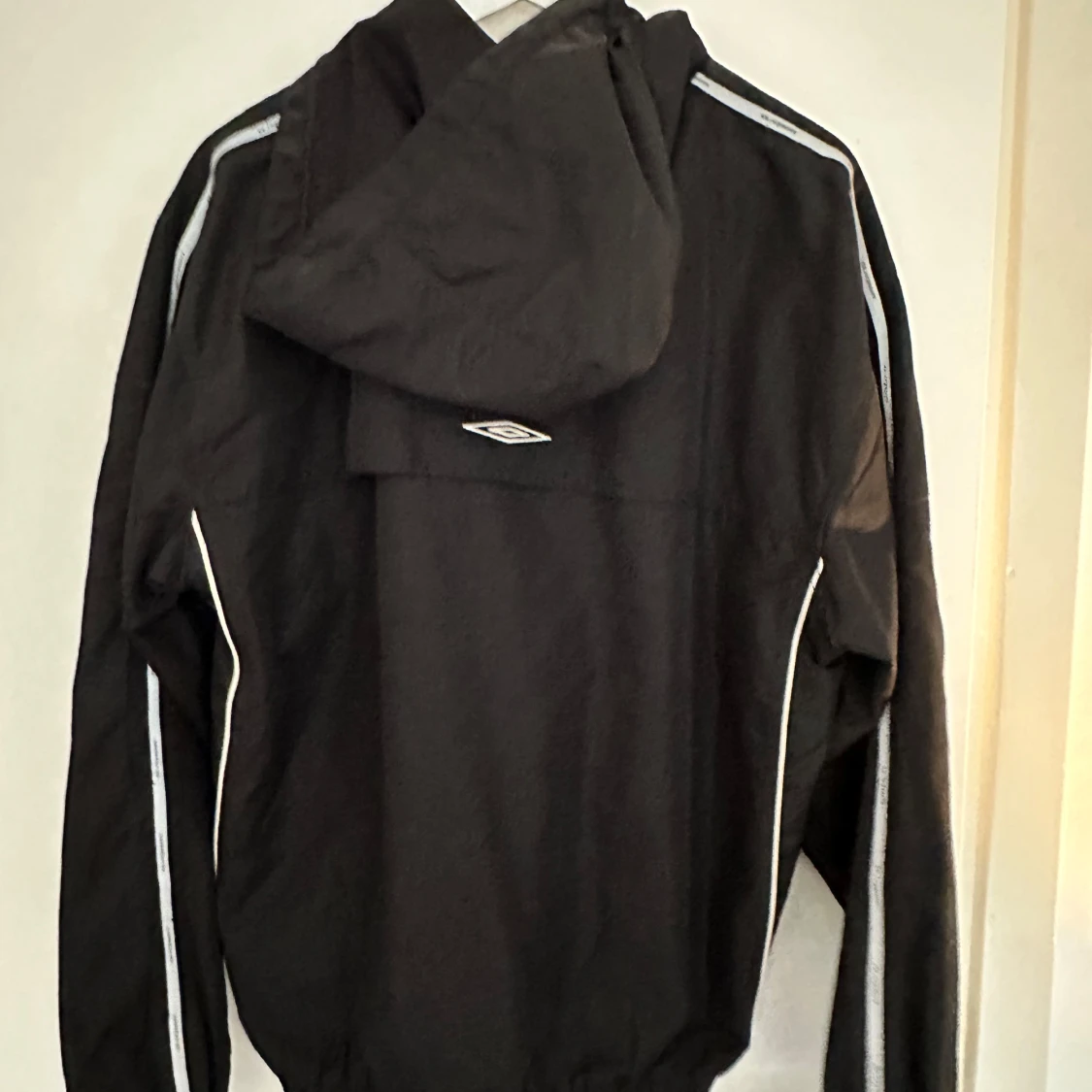 Svart vindjacka från Umbro