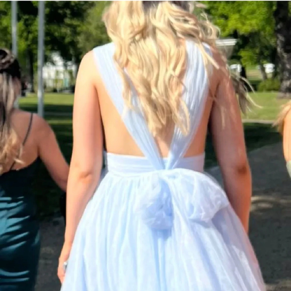 Ljusblå balklänning  - 1