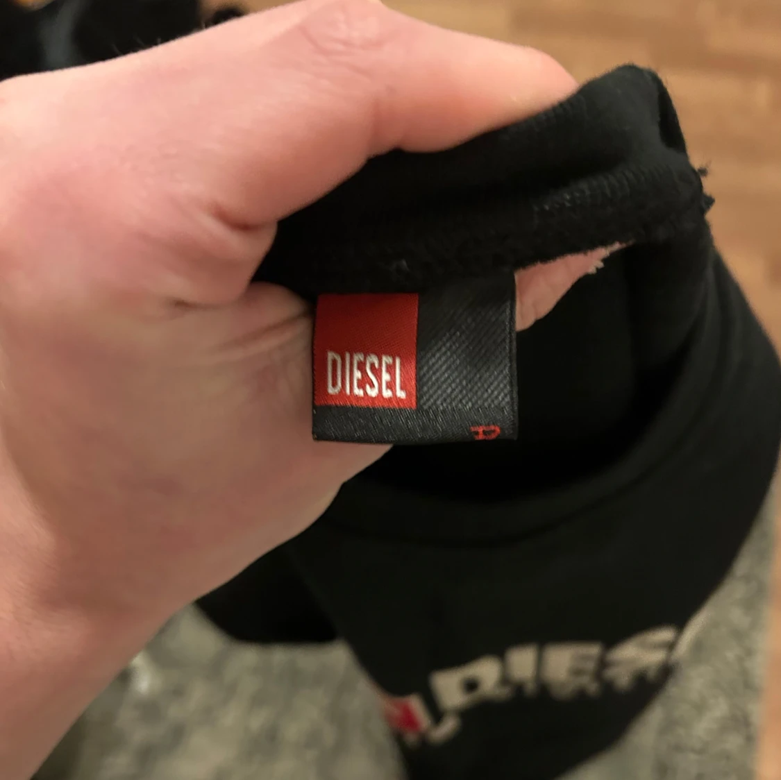 Snygg tröja från diesel - 1