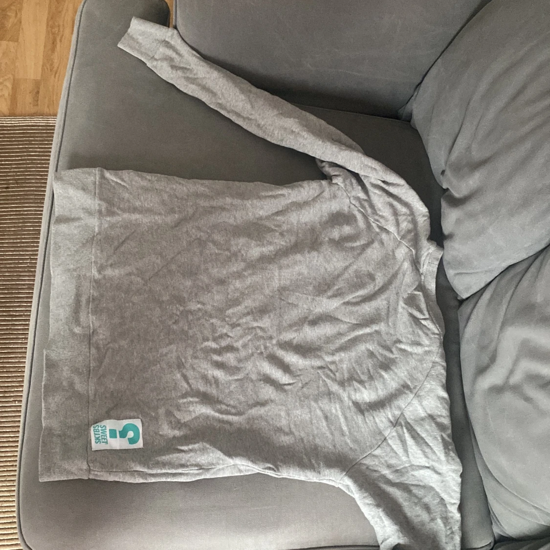 Grå sweatshirt från Sweet Skateboards - 91