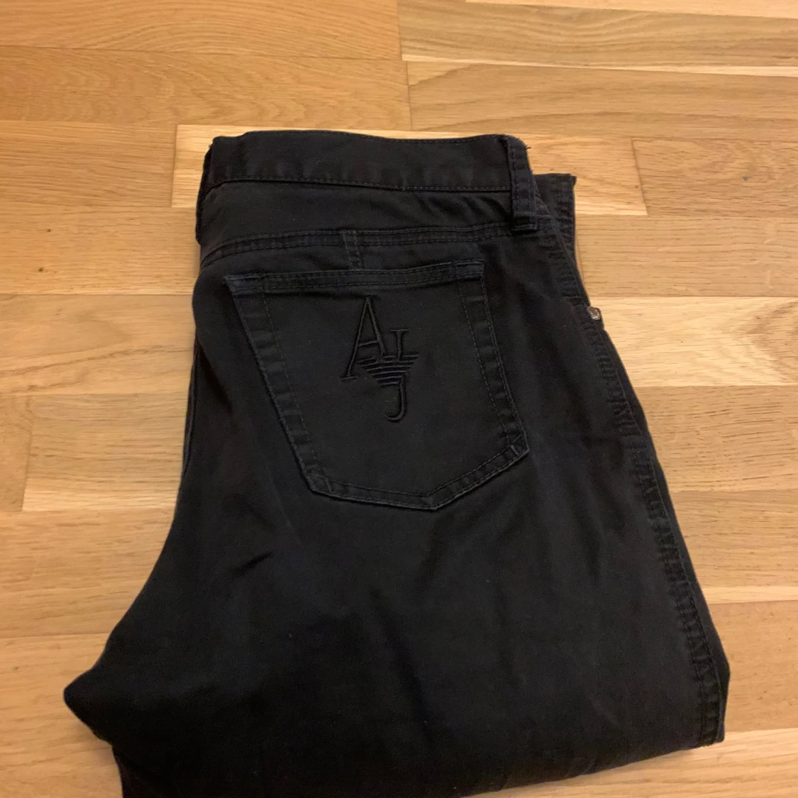Svarta jeans från Armani Jeans - 90