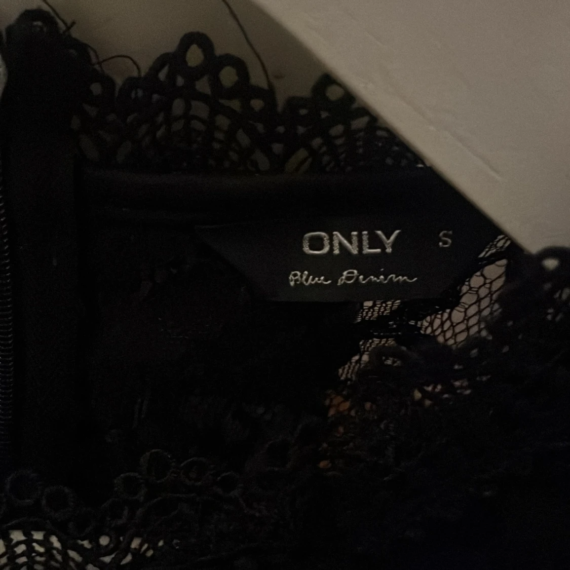 Svart spets blus - 90