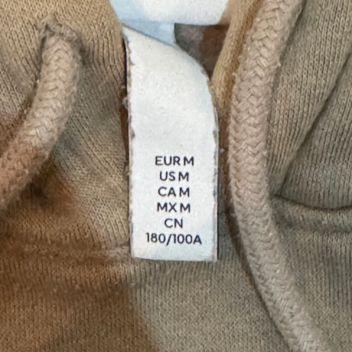 grön hoodie med tryck - 91