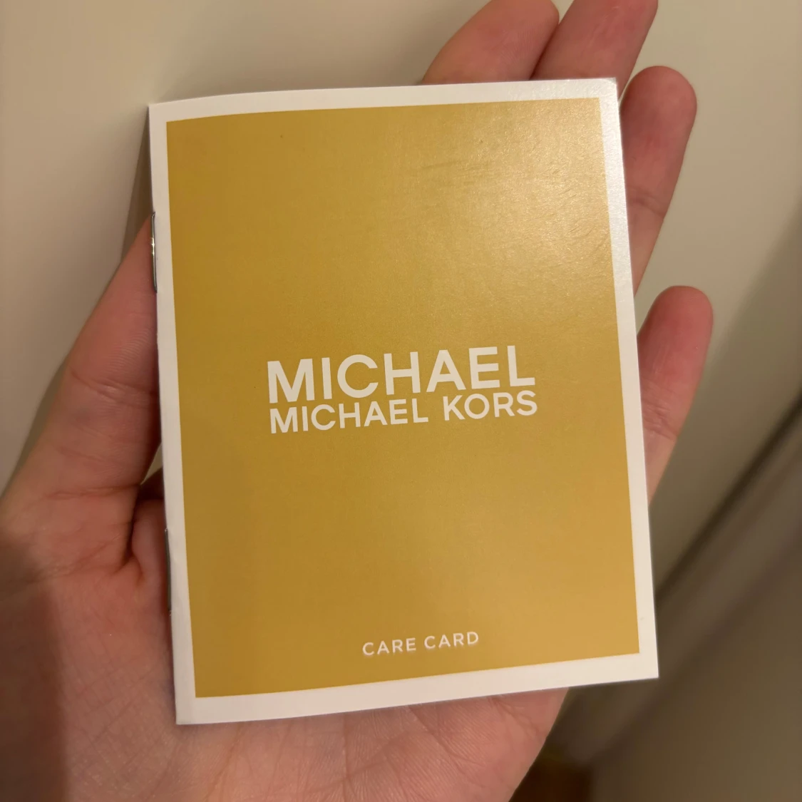 Beige/brun axelväska från Michael Kors - 93