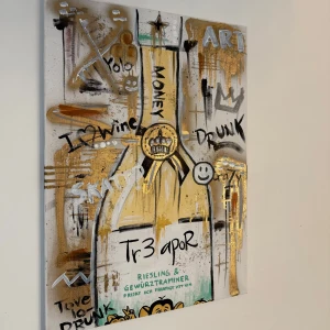 Canvas tavla - tre apor - Handmålad tavla med tre apor motiv, guldig, väldigt fina färgkombinationer! Säljer till högst bud💝💝