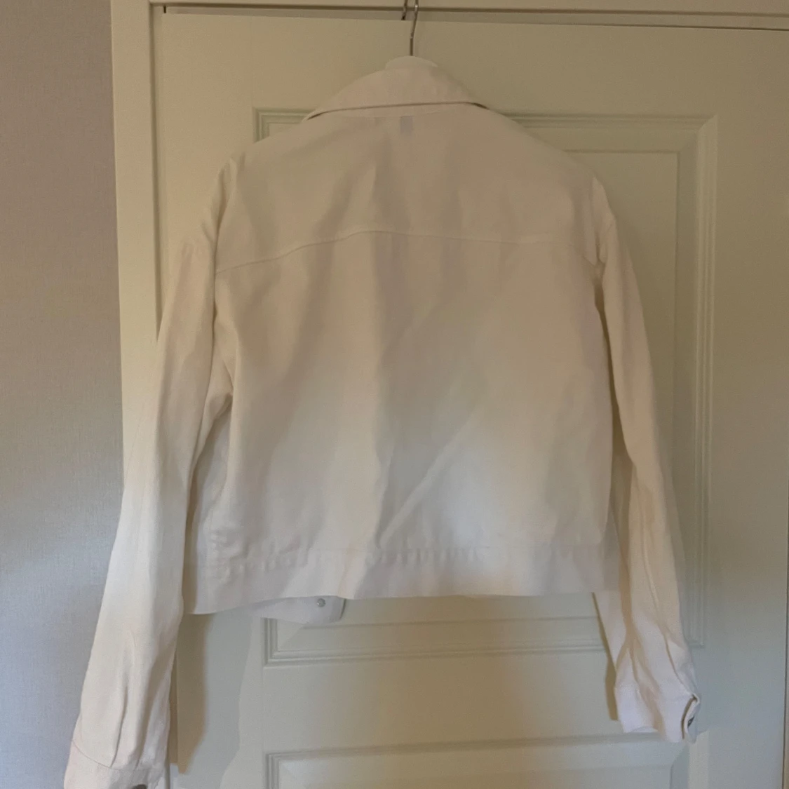 Vit jeansjacka från H&M - 92