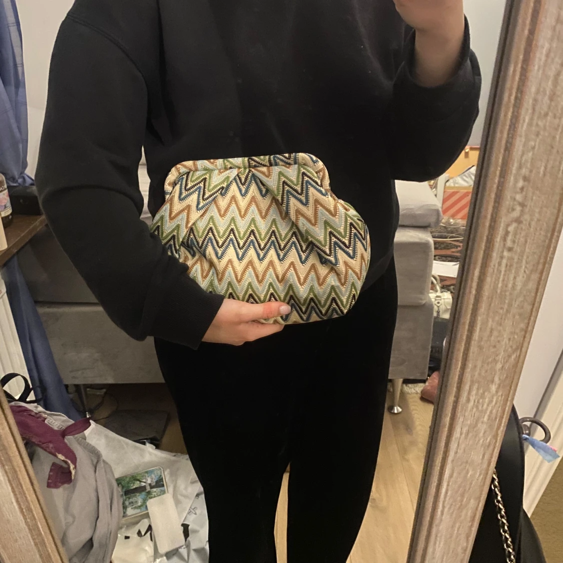 Mönstrad kuvertväska med dragkedja - 92