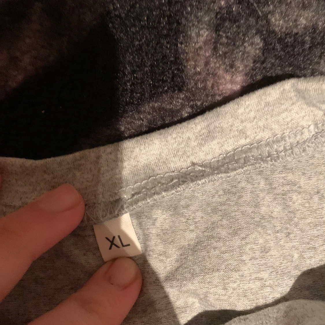 Grå t-shirt med New York-tryck - 90