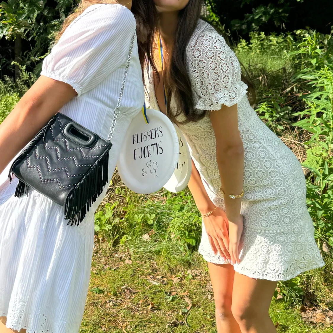 Vit spetsklänning med knappar, studentklänning