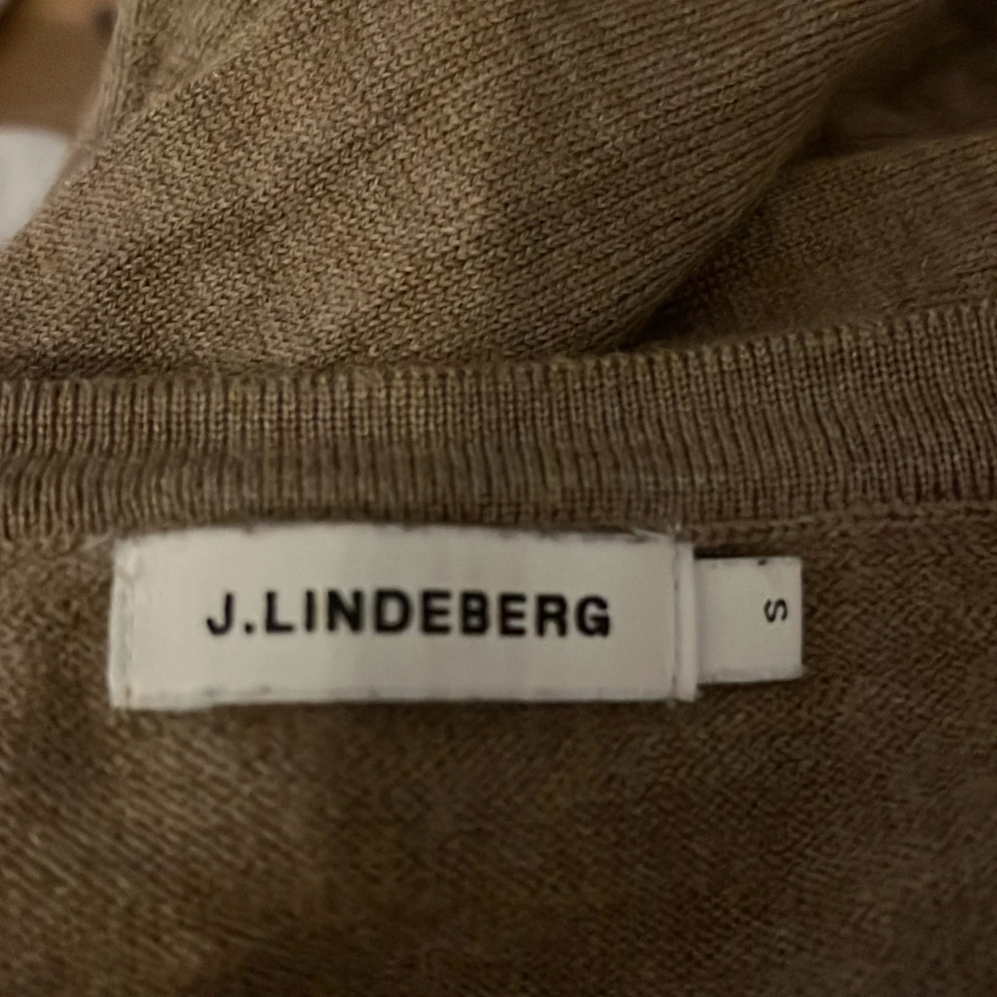 Beige tröja från J. Lindeberg - 2