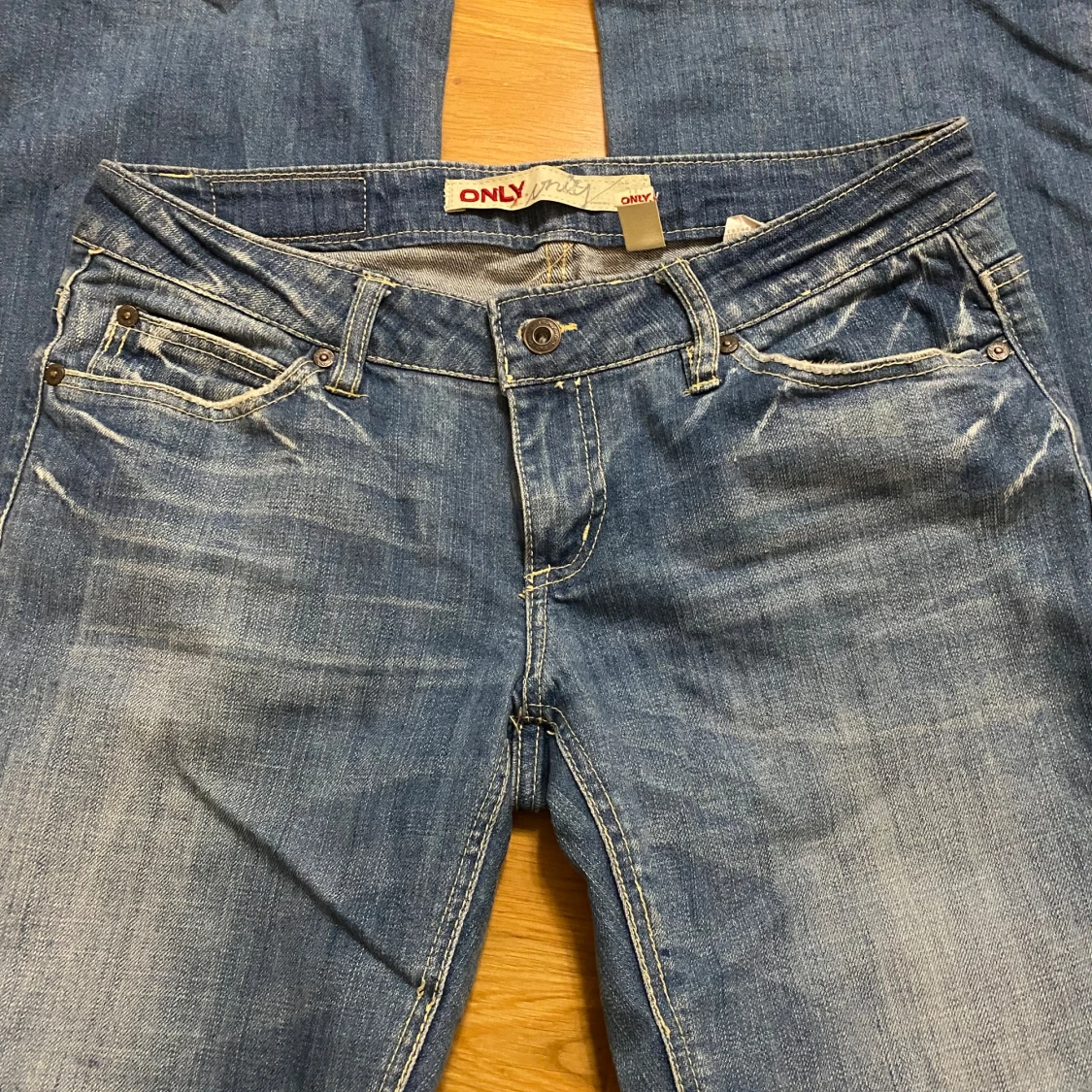 Lågmidjade jeans - 1