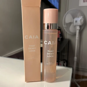 That dewy look setting Spray från CAIA - Säljer en Glow Setting Spray från Caia, 'That Dewy Look'. Hör av er vid funderingar 