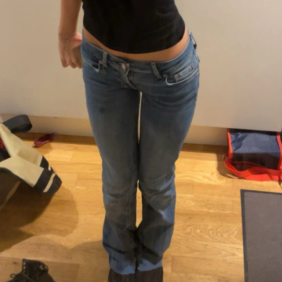 Lågmidjade blåa jeans - 1