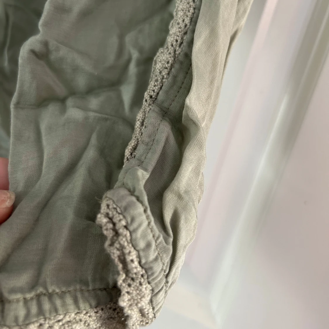 Grön blus med broderi från Odd Molly - 2