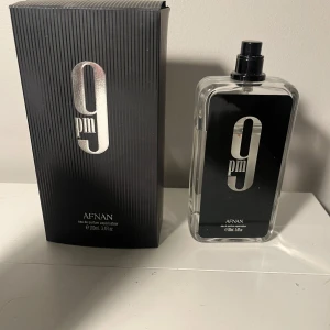 9pm - Hej säljer denna herr doft från afnan 9pm med doft av söta vaniljer och sköna vinter kvällar. Hör av dig om du har någon fråga eller fundering 🙌🏼