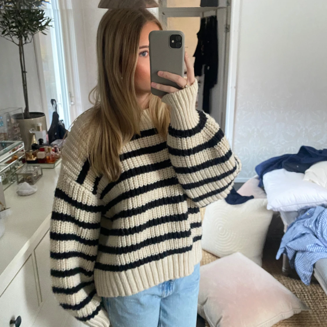 Randig stickad tröja