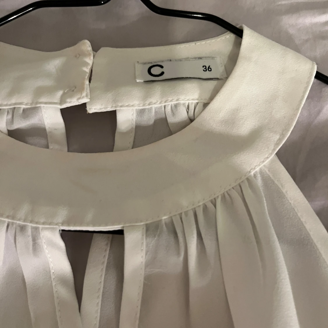 Vit ärmlös blus från Cubus - 91