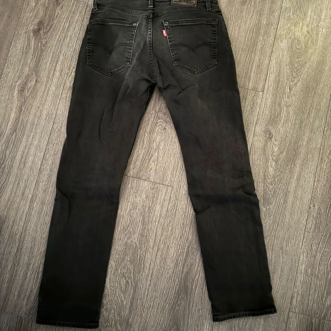 Svarta jeansbyxor - 90