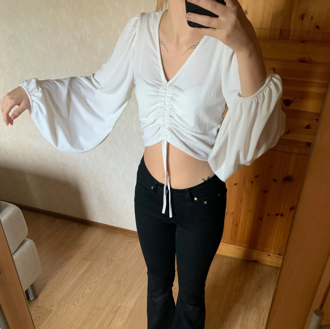 Vit tröja med scrunch  - 91