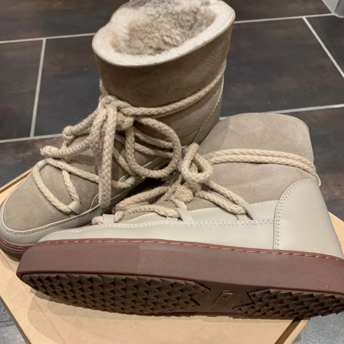Beige vinterboots från Inuikii - 93
