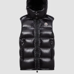 Väst - Storlek L fint skick mer frågor bilder skriv