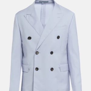 Ljusblå kavaj från Lanvin - Säljer en elegant ljusblå kavaj från Lanvin i mycket bra skick. Den har en dubbelknäppt design med sex mörka knappar och två fickor framtill. Perfekt för vår och sommarens fester eller baler. Passar dig som gillar en stilren och klassisk look. Aldrig använd. Nypris 27700. Storlek s.