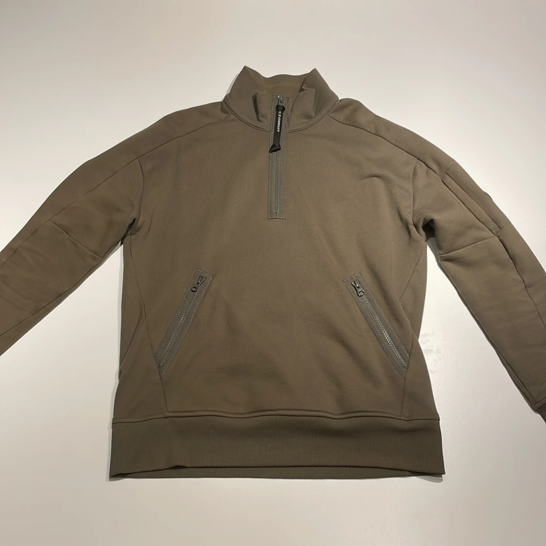 Mörkgrön tröja från C.P. Company