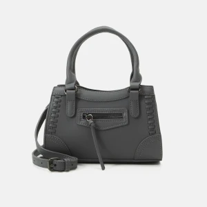 Grå väska Gina Tricot  - Snygg grå väska som aldrig använts, långt band medföljer. Nypris 400kr 💕