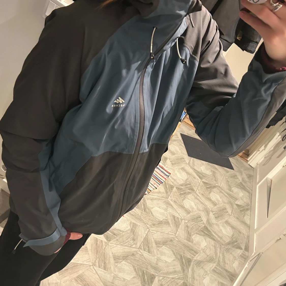 Grå och blå vindjacka från Quechua - 91