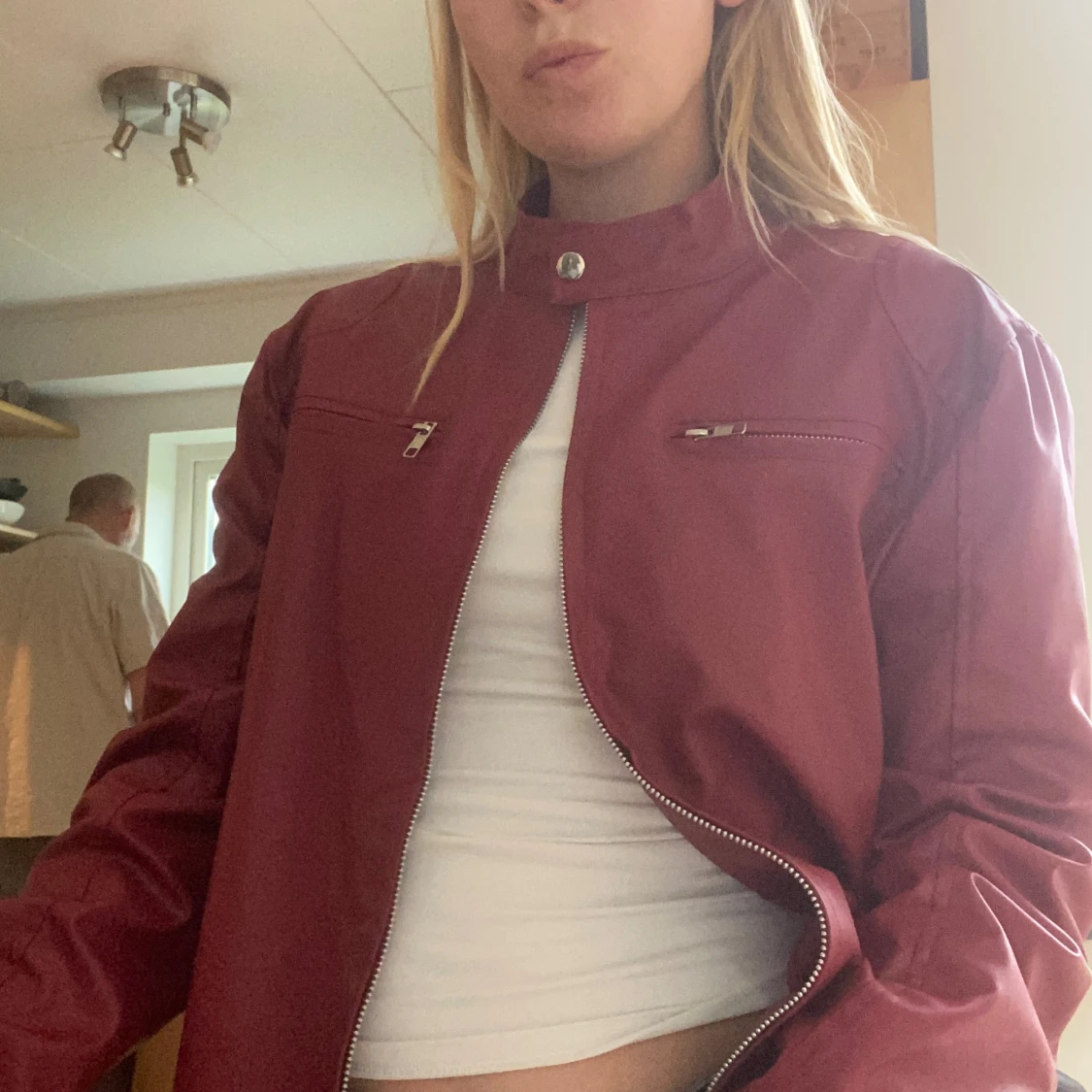 Röd skinnjacka - 91