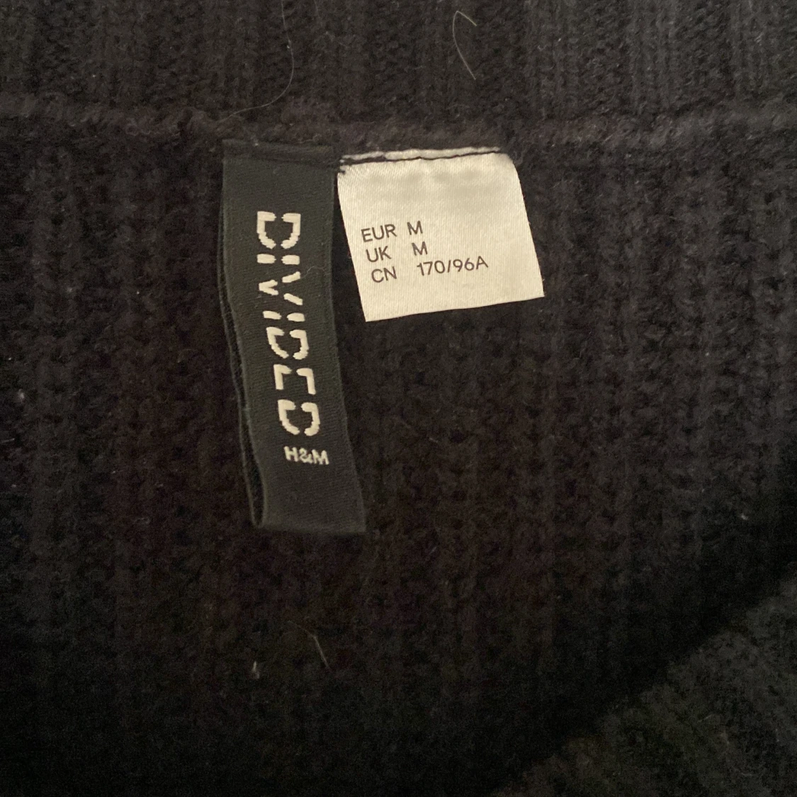 Svart stickad tröja från H&M Divided - 91