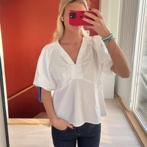 Neo Noir blus - Helt ny! Storlek 42 men passar mig väldigt bra som bär XS/S