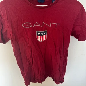 Gant T-shirt S - I mycket fint skick, barnstorlek men passar S