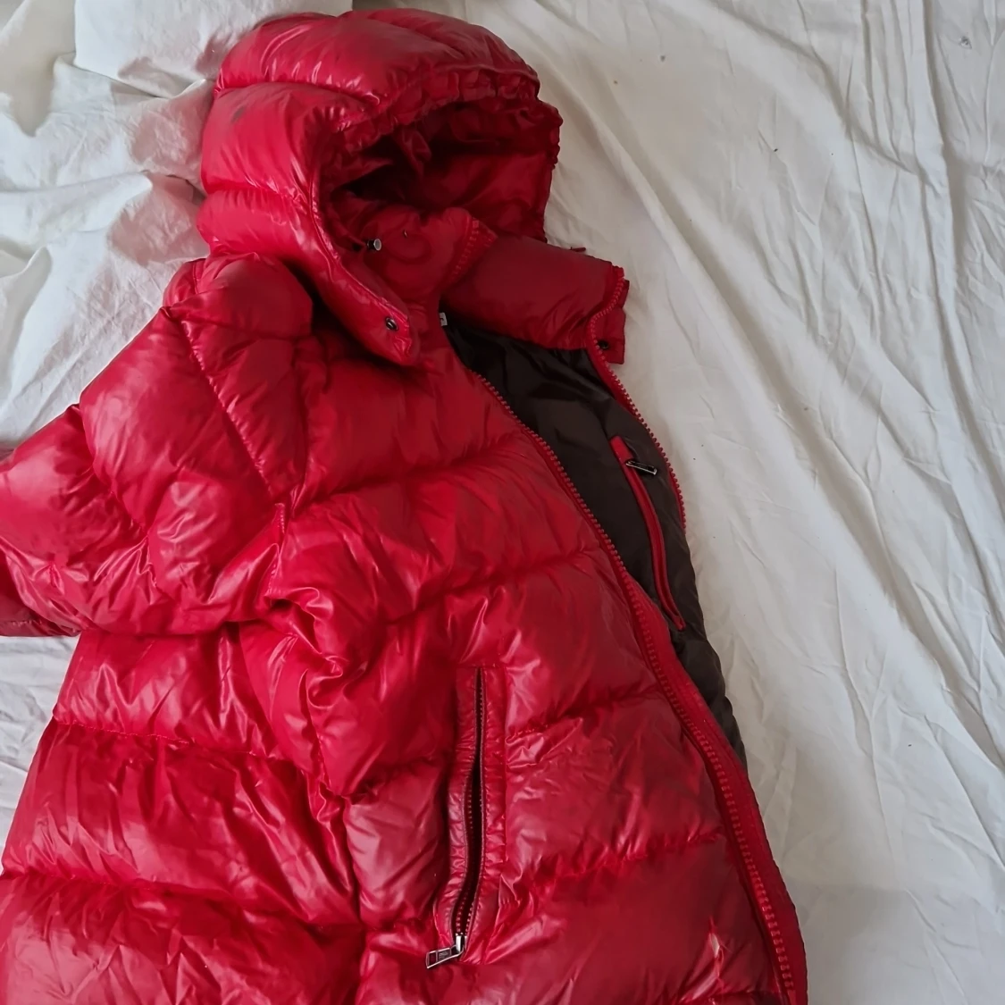 Röd dunjacka från Moncler - 92