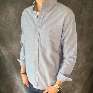 RALPH LAUREN SKJORTA - Ralph Lauren Skjorta - Storlek S - Nypris ca 1800kr - Deluxecloset 