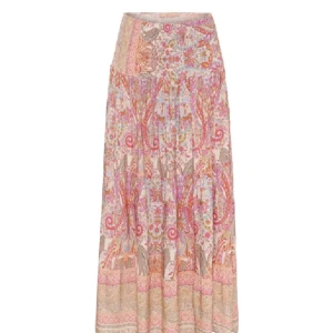 Mönstrad långkjol - Säljer då den inte kommer till användning 🩷inte använd mycket alls så är i bra skick! Skriv privat för bilder på eller frågor! 