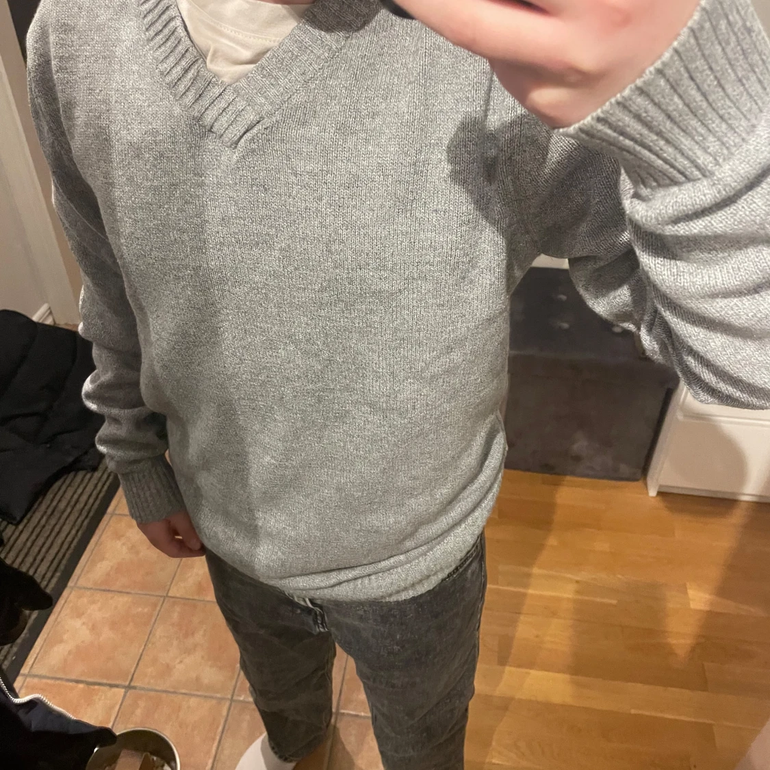 Grå stickad tröja från Dobber