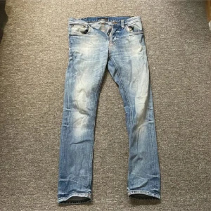 Nudie jeans grim trim  - Säljer dom pga dom är för små för mig, storlek 30/30