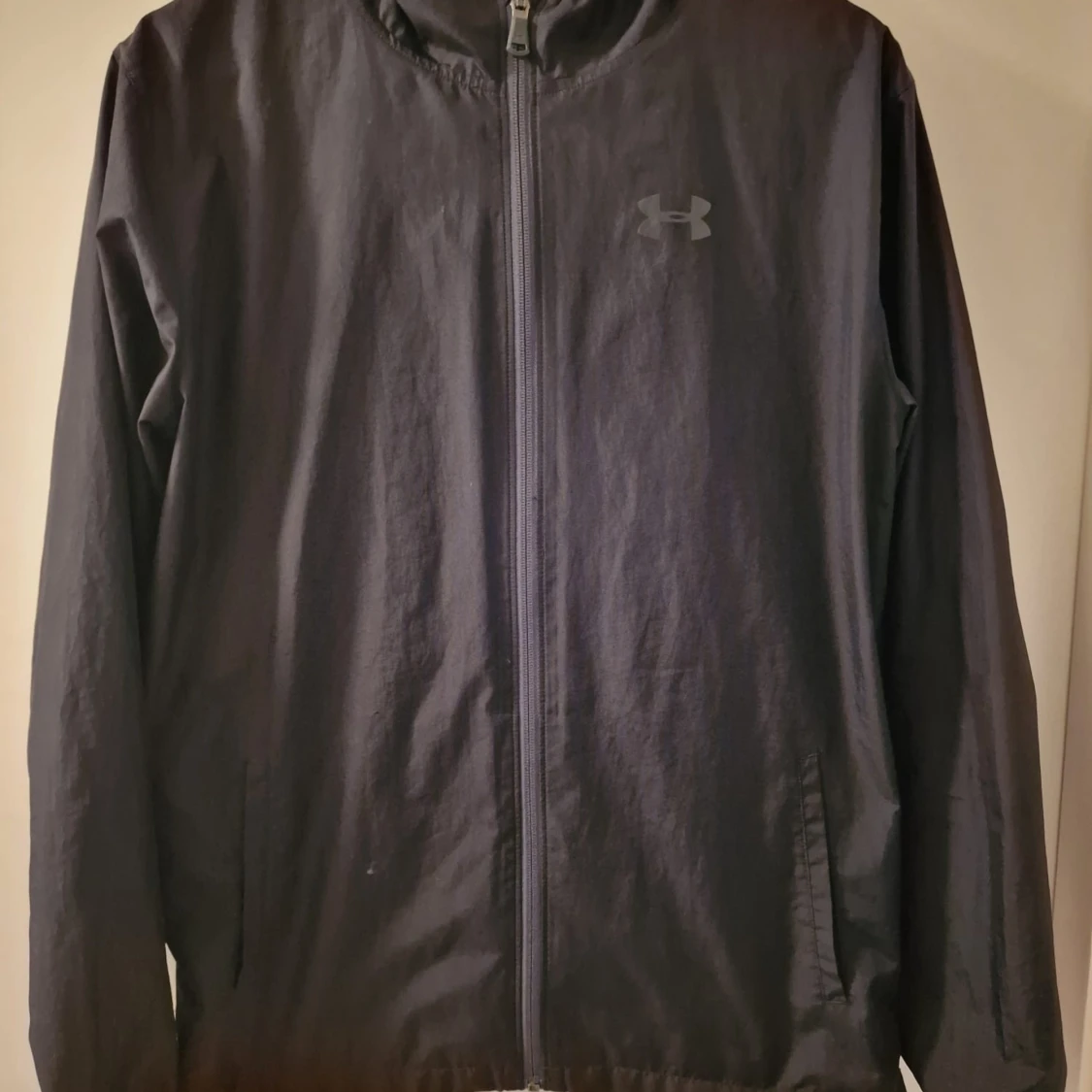 Under armour windbreaker