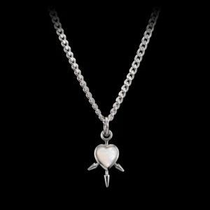 Marianilsdotter halsband - Intressekoll på mitt ”Three of swords” halsband från Maria Nilsdotter. Bra skick, nypris 2 995kr💗 ! använd inte köp nu !