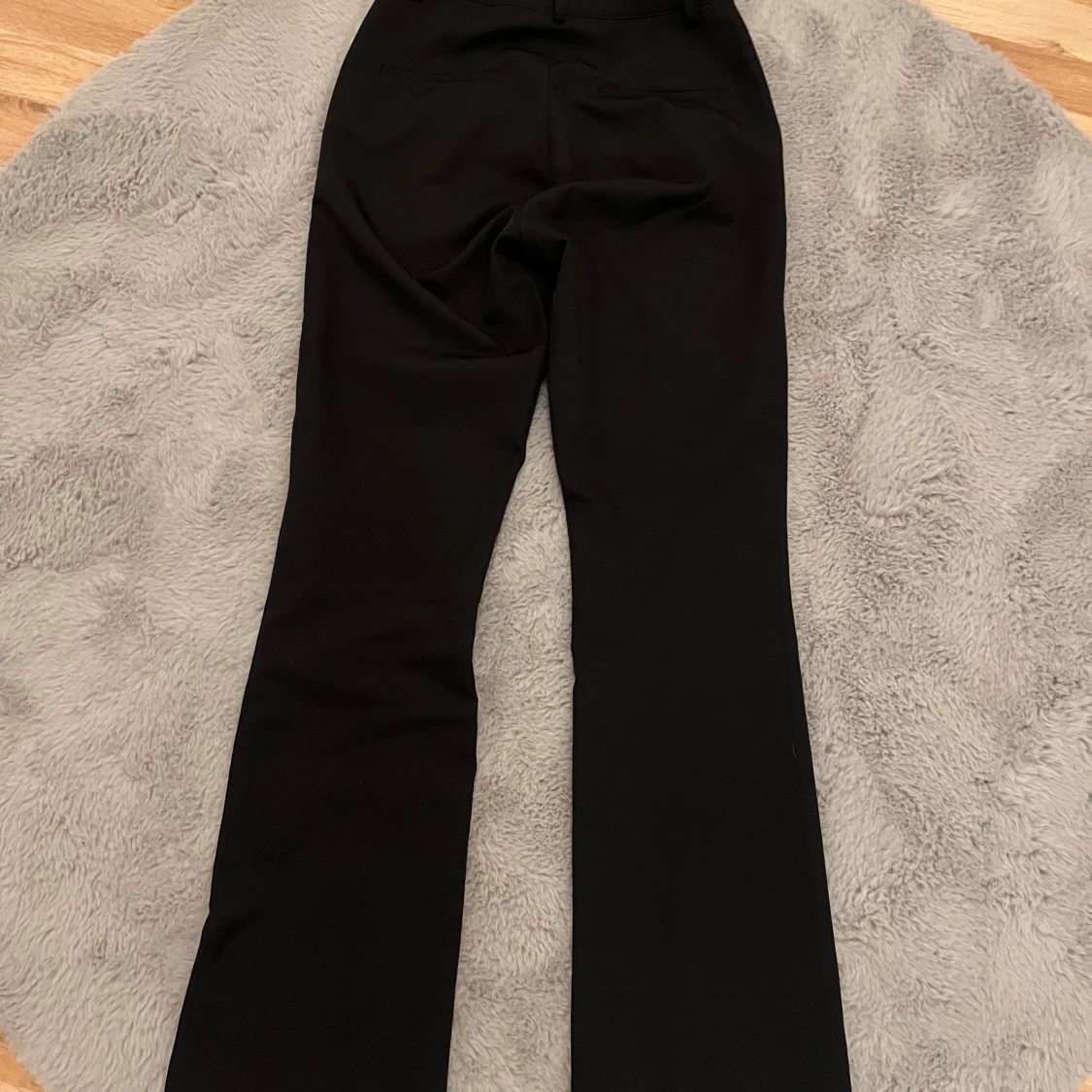 Högmidjade kostymbyxor  - 90