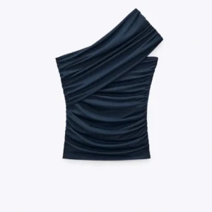 Zara topp - Säljer denna superfina toppen från Zara som aldrig har används