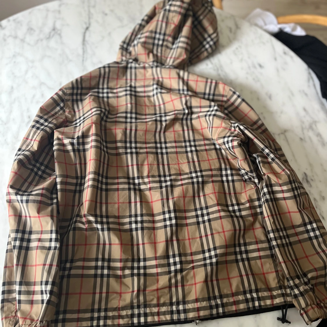 Burberry jacka  - 92