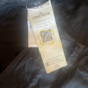 Stone island shorts - Säljer dessa stone island shorts, storlek w:32 inköpa i Canazei Italien.