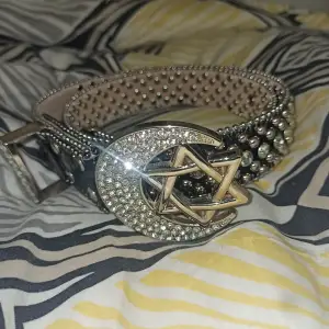 Rhinestone belt from Thouxanbanfauni  Rare