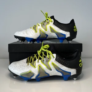 Adidas fotbollsskor  - Adidas X 15+ storlek 42 2/3 🔥Sällsynta skor med nypris 2799. Sparsamt använda och skorna är skruvdobb!