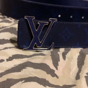 Louis vuitton bälte - Gott som ny   Pris kan diskuteras  Inget kvitto eller box 