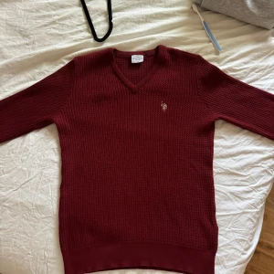 U.S POLO ASSN - Skick som ny Säljses pga avrensning av garderob  Stolek: XL, passform som M-L