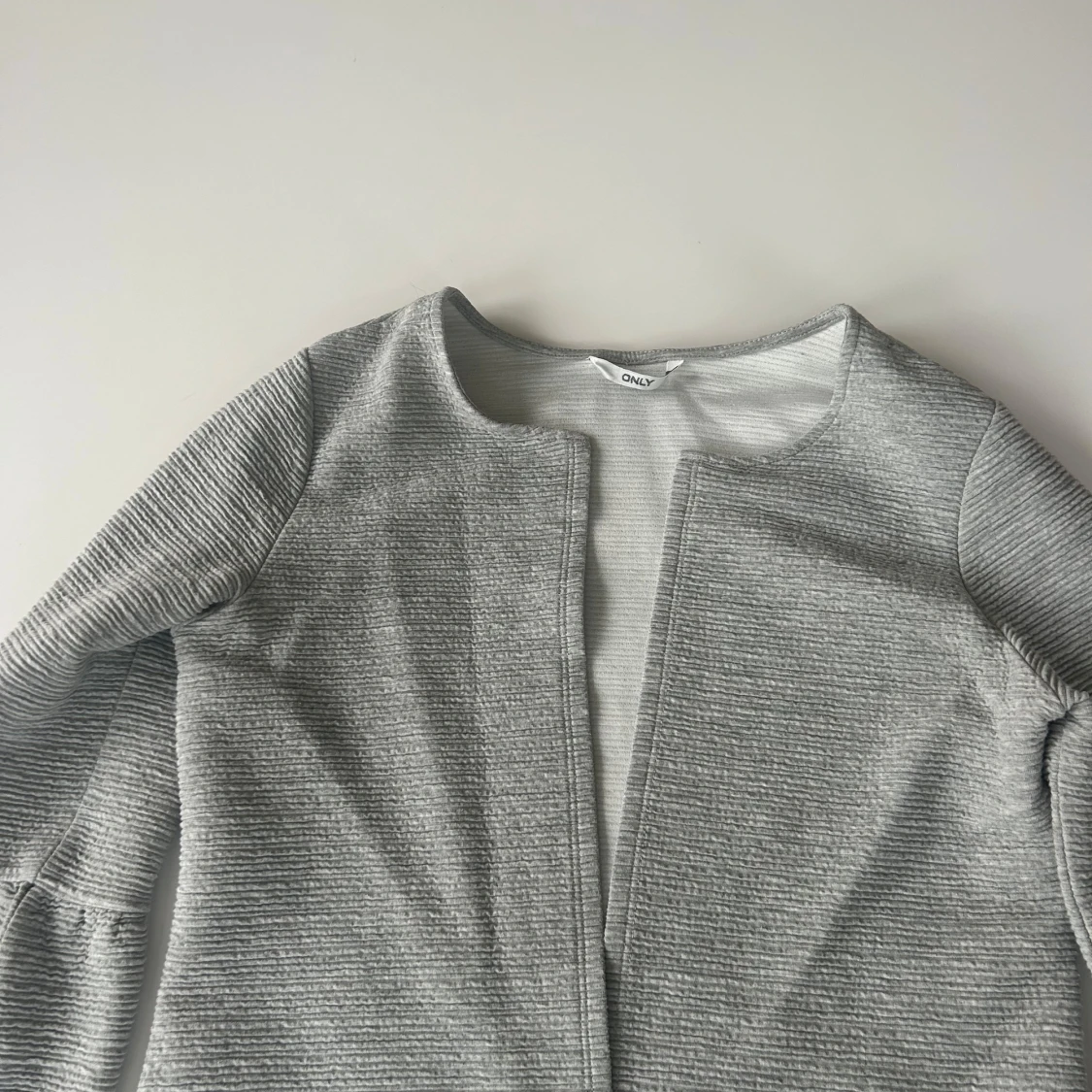 Snygg, grå kofta - 91