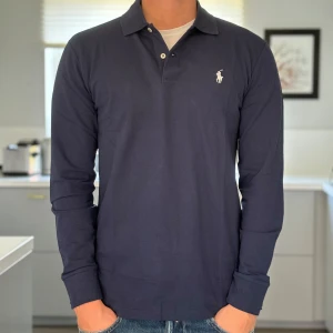 Ralph Lauren Piké - Aldrig använd! lappar och originalförpackning kvar, originalpris 1695kr på Ralph Laurens officiella hemsida, hör av dig vid frågor